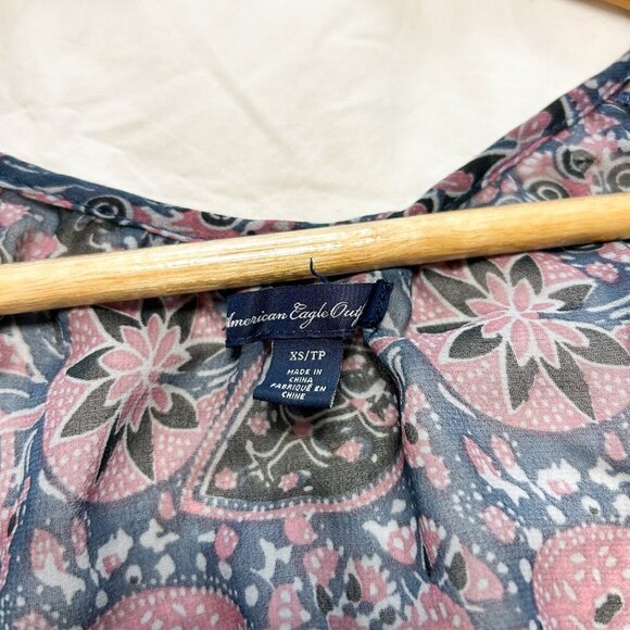 American Eagle Boho Peasant Blouse XS Blue Pink Pattern 3/4 Sleeve EUC - Picture 4 of 5